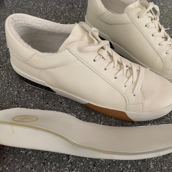 Low top Athleisure sneakers, off-white, black, and tan, size 9 by Maker's Shoes - Picture 3 of 13